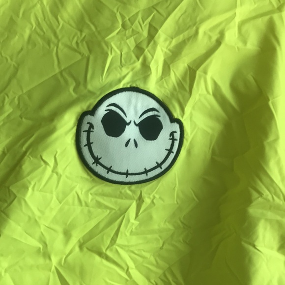 Disney Parks Nightmare Before Christmas Reversible Puffy Jacket New With Tags L - Picture 4 of 8